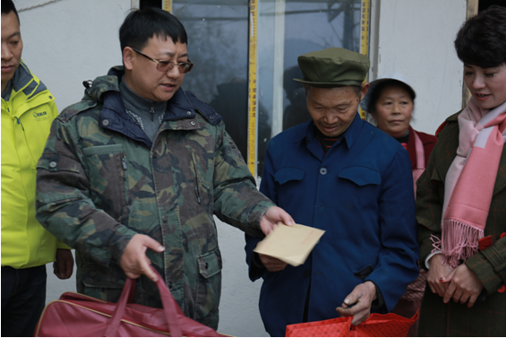 扶贫公益在行动(图3)