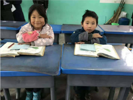 “装一块会说话的黑板”助学项目(图1) “装一块会说话的黑板”助学项目(图1)