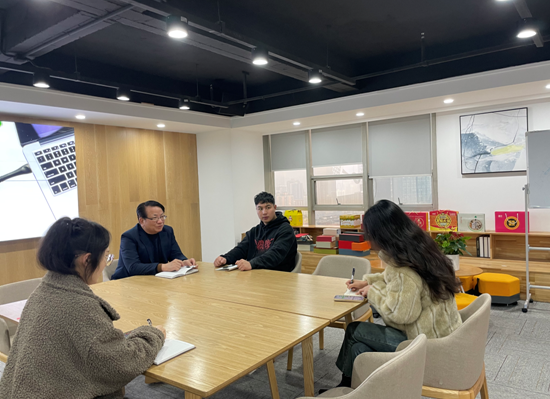 协会考察两家电商平台(图6) 协会考察两家电商平台(图6)