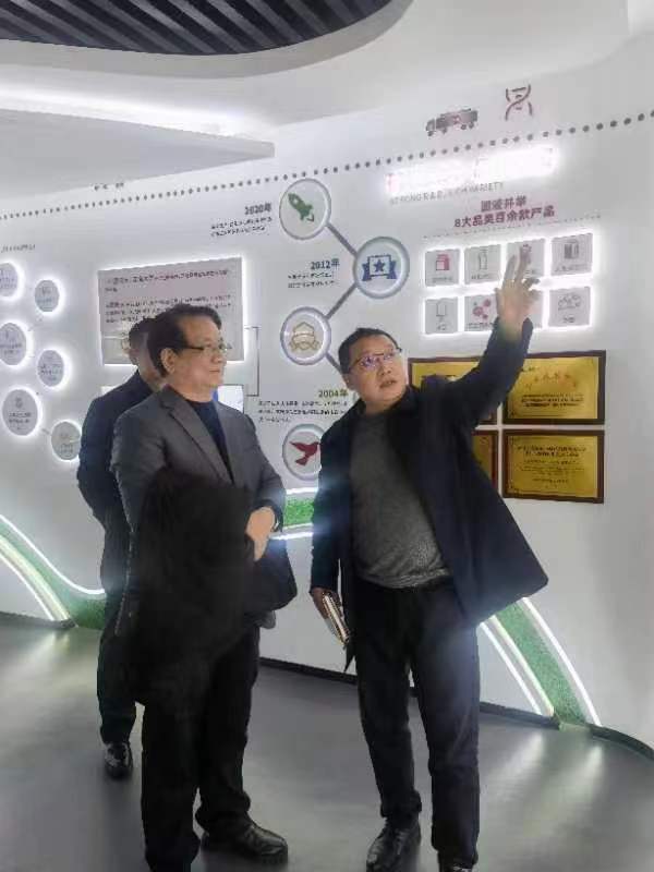 重庆市乡村发展协会走访考察重庆天友乳业公司共商有关合作事宜(图3) 重庆市乡村发展协会走访考察重庆天友乳业公司共商有关合作事宜(图3)