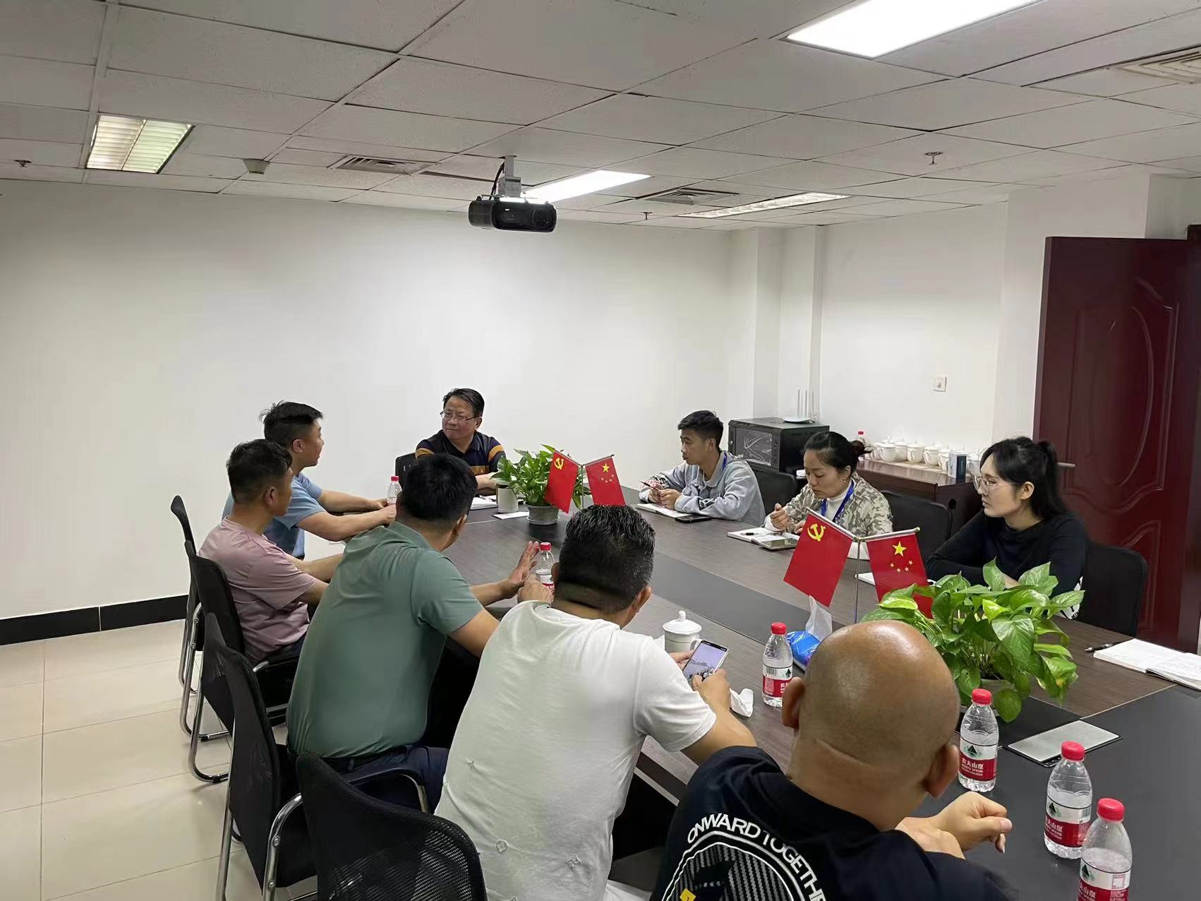 协会五一节后上班第一天听取两专委会汇报工作(图2)